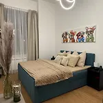 Apartamento Elegantní apartmán Korunní Prestige Praha Praga